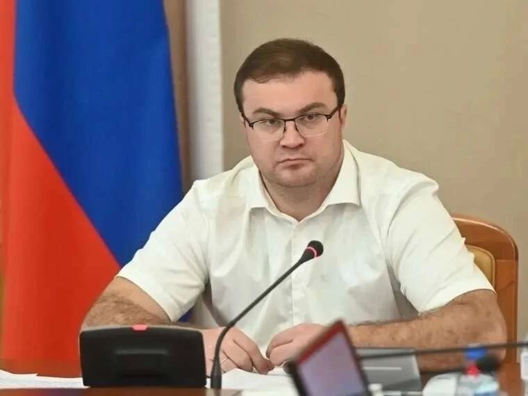 Виталий Хоценко вошел в пятерку лидеров рейтинга глав регионов по плотности федеральных контактов
