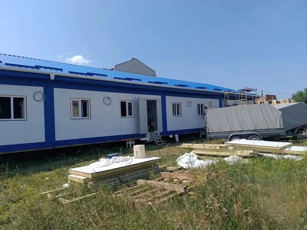В микрорайоне Ясная Поляна продолжается строительство новой амбулатории В микрорайоне Ясная Поляна продолжается строительство новой амбулатории