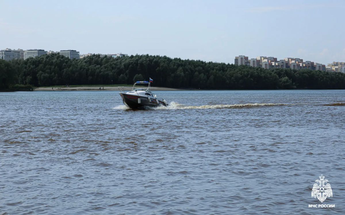 Гроза на воде. Несмотря на ненастную погоду, сотрудники Государственной инспекции по маломерным судам (ГИМС) продолжают патрулирования водоемов Омской области