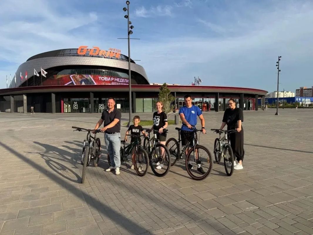 В Омске молодая семья расширяет сеть велошеринга при поддержке центра "Мой бизнес" В Омске молодая семья расширяет сеть велошеринга при поддержке центра "Мой бизнес"