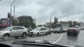 В Омске на улице Масленникова образовалась большая пробка Подписчики сообщают, что причиной стали неработающие светофоры. Они отключены на участке от Ленинградской площади до проспекта Карла Маркса