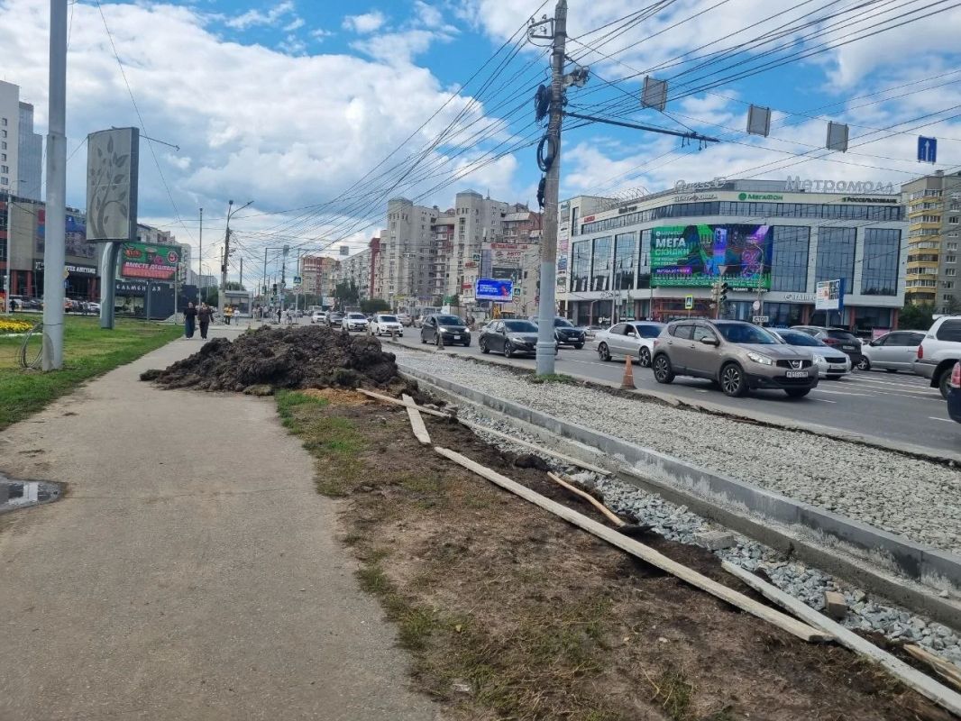 На левобережье Омска в самом разгаре реконструкция перекрестка улиц Конева и 70 лет Октября На левобережье Омска в самом разгаре реконструкция перекрестка улиц Конева и 70 лет Октября