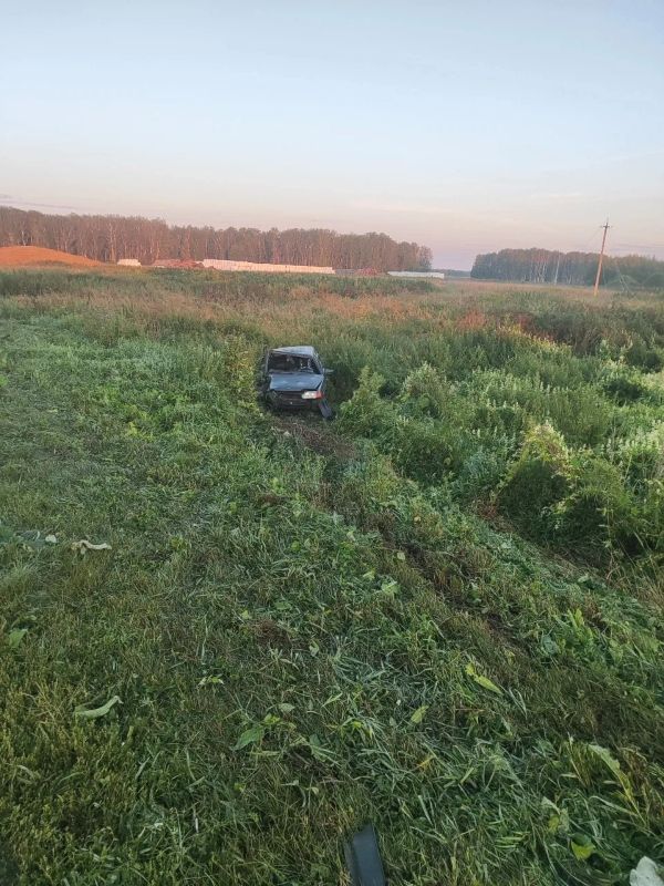Сегодня в 01.15 часов в дежурную часть ОМВД России по Крутинскому району поступило сообщение о ДТП, в котором погиб человек Сегодня в 01.15 часов в дежурную часть ОМВД России по Крутинскому району поступило сообщение о ДТП, в котором погиб человек
