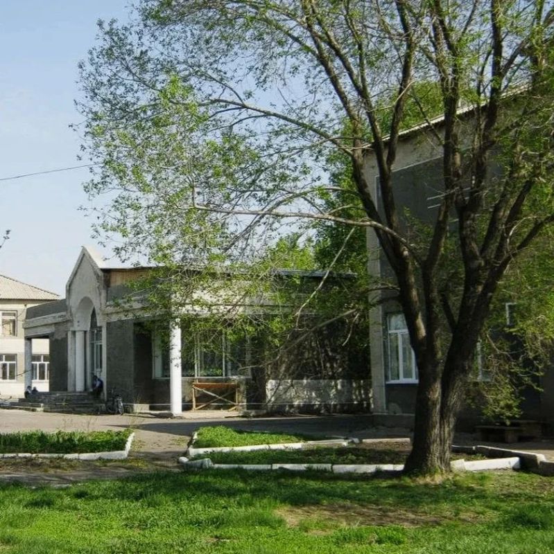 В Золотонивской школе Оконешниковского района установят современные стеклопакеты