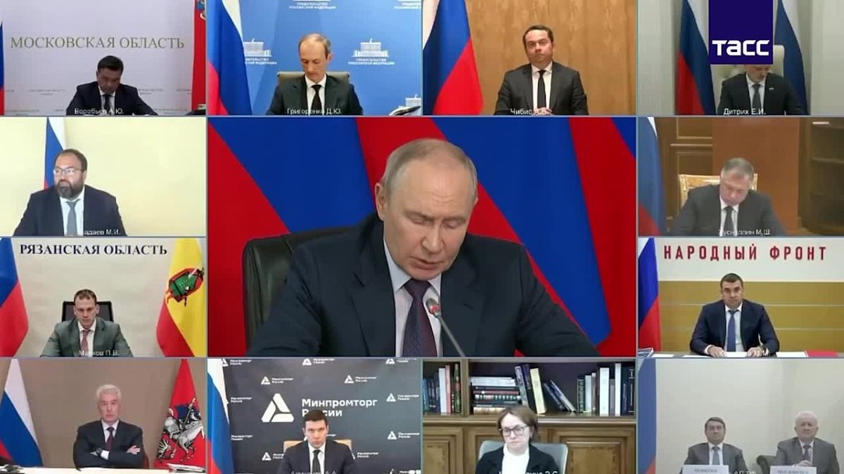 Президент Владимир Путин назвал Омскую область в числе лидеров по организации удобного общественного транспорта