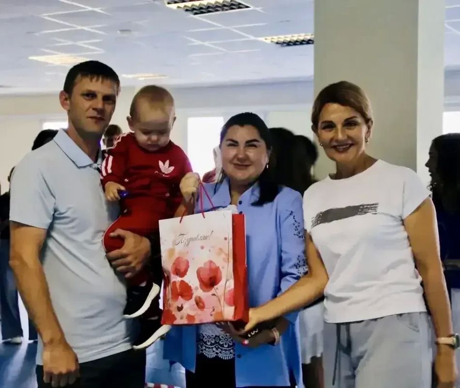 Бег в ползунках: необычный чемпионат прошел в Тюкалинске Бег в ползунках: необычный чемпионат прошел в Тюкалинске