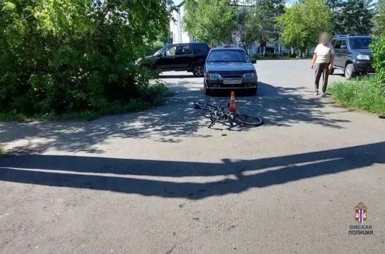 В Калачинском районе автоинспекторы устанавливают обстоятельства ДТП, в котором пострадал 12-летний велосипедист В Калачинском районе автоинспекторы устанавливают обстоятельства ДТП, в котором пострадал 12-летний велосипедист