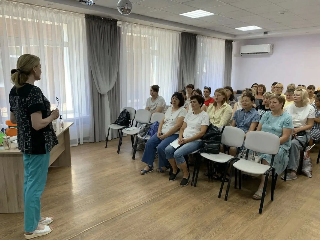 В комплексном центре «Родник» стартовали курсы повышения квалификации для социальных работников В комплексном центре «Родник» стартовали курсы повышения квалификации для социальных работников