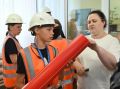 В Омской области программа летнего трудоустройства несовершеннолетних выходит на финишную прямую