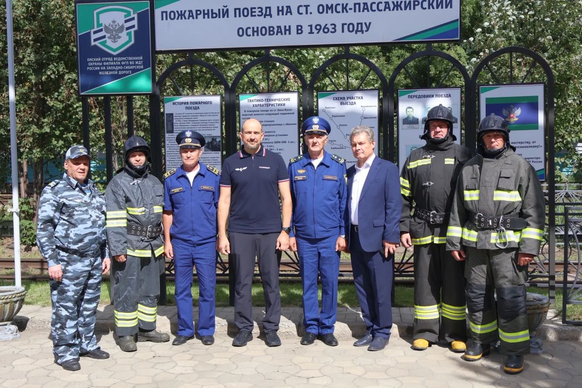 Глава Росжелдора встретился с представителями Правительства и Законодательного собрания Омской области и посетил отряд ВО ЖДТ России Глава Росжелдора встретился с представителями Правительства и Законодательного собрания Омской области и посетил отряд ВО ЖДТ России