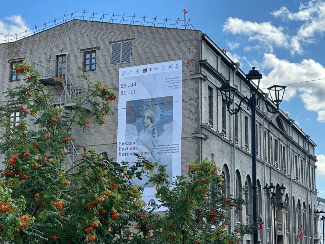 В Омск привезут самую знаменитую картину Михаила Врубеля "Царевна-Лебедь" В Омск привезут самую знаменитую картину Михаила Врубеля "Царевна-Лебедь"
