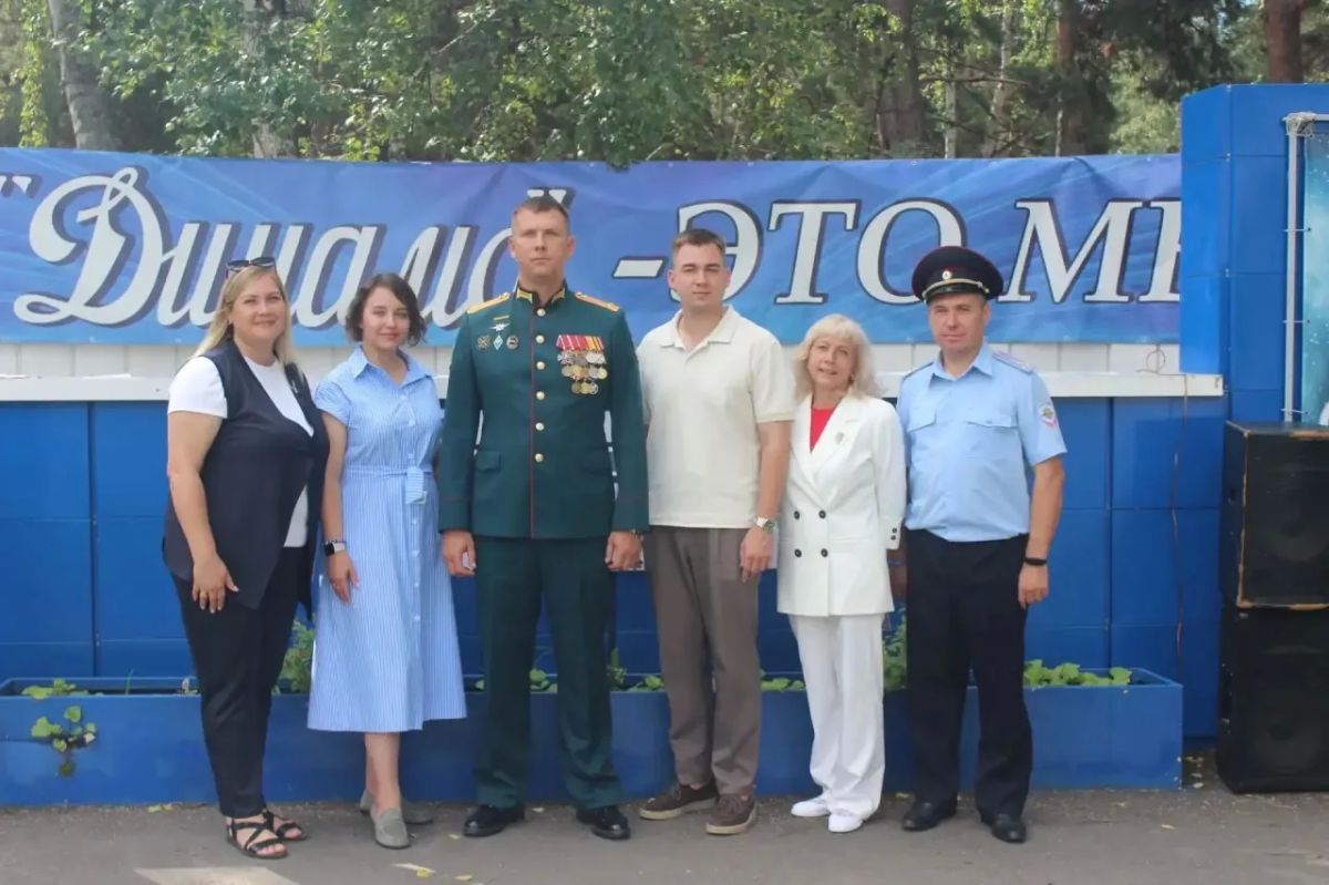 В День воинской славы России детский оздоровительный лагерь «Спутник» посетил кавалер двух орденов Мужества, участник президентской кадровой программы Кирилл Лесков В День воинской славы России детский оздоровительный лагерь «Спутник» посетил кавалер двух орденов Мужества, участник президентской кадровой программы Кирилл Лесков