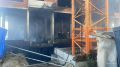 Пожар на стройке в Омске: огонь охватил несколько этажей