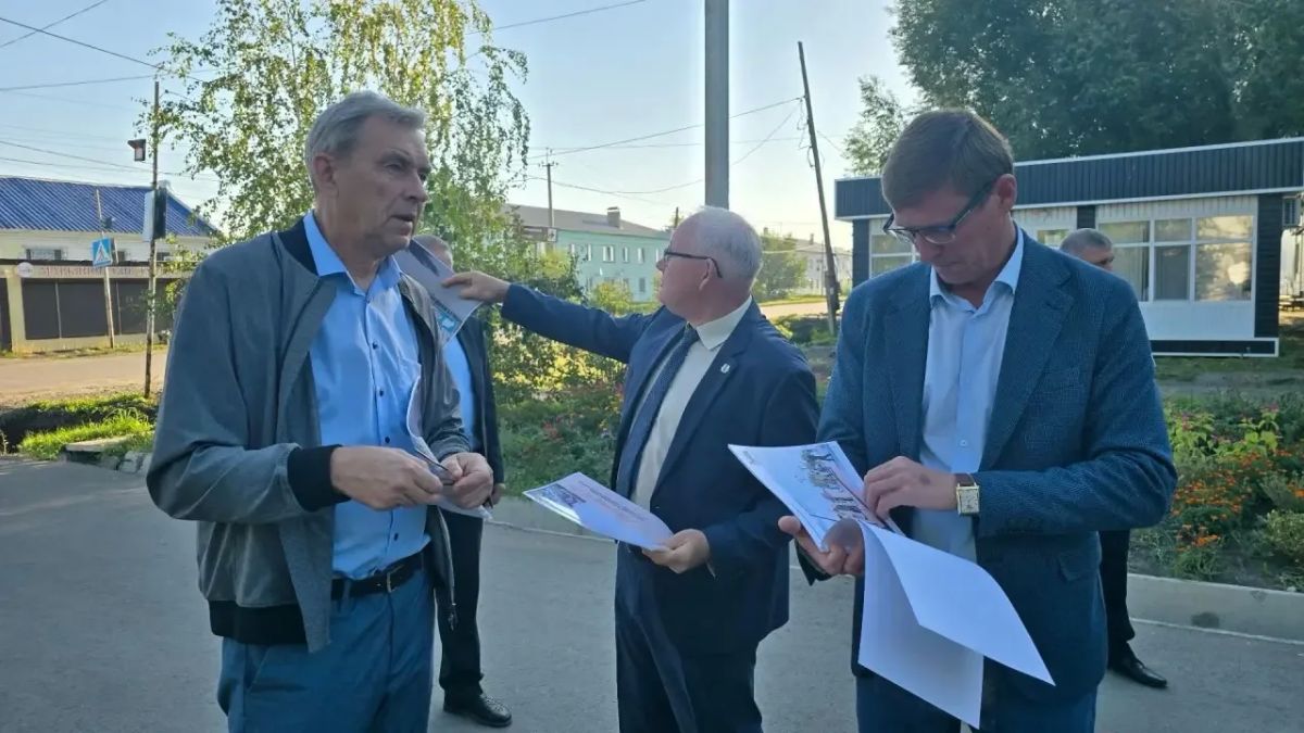 С рабочим визитом посетил Марьяновский и Москаленский районы С рабочим визитом посетил Марьяновский и Москаленский районы
