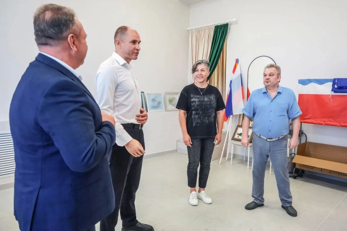 В селе Изумрудное после капитального ремонта открылся Дом культуры В селе Изумрудное после капитального ремонта открылся Дом культуры