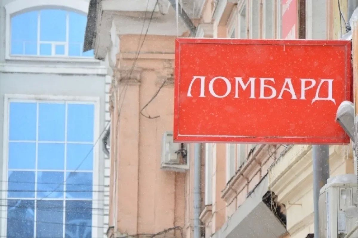 Омич украл телефон, чтобы выкупить в ломбарде свой