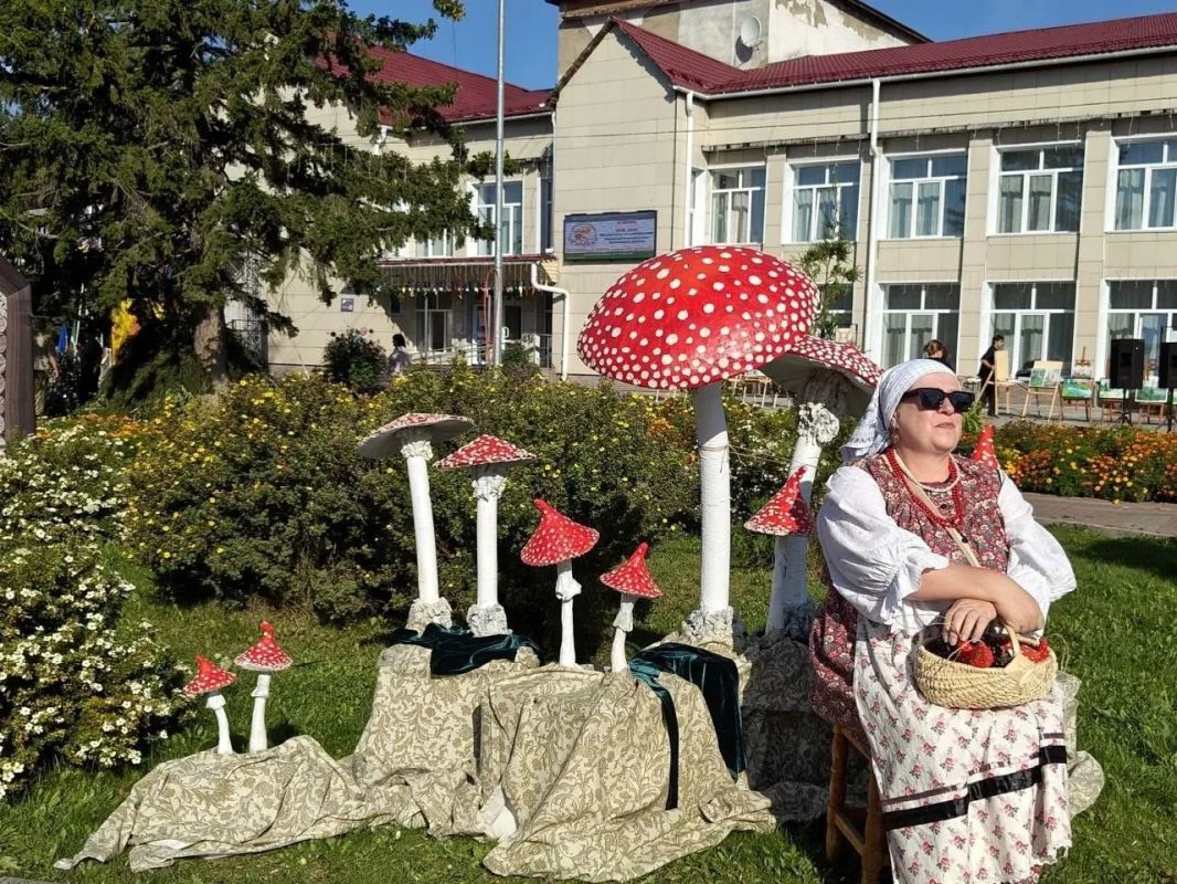 Тарчане стали участниками 2-го межрайонного фестиваля народной куклы «Душа Сибири», прошедшего 15 августа в селе Знаменском Тарчане стали участниками 2-го межрайонного фестиваля народной куклы «Душа Сибири», прошедшего 15 августа в селе Знаменском