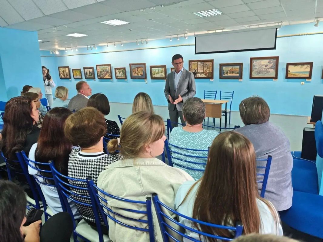 Депутат Госдумы (Единая Россия) Игорь Антропенко 18 августа совершил рабочую поездку в Муромцевский район Омской области Депутат Госдумы (Единая Россия) Игорь Антропенко 18 августа совершил рабочую поездку в Муромцевский район Омской области