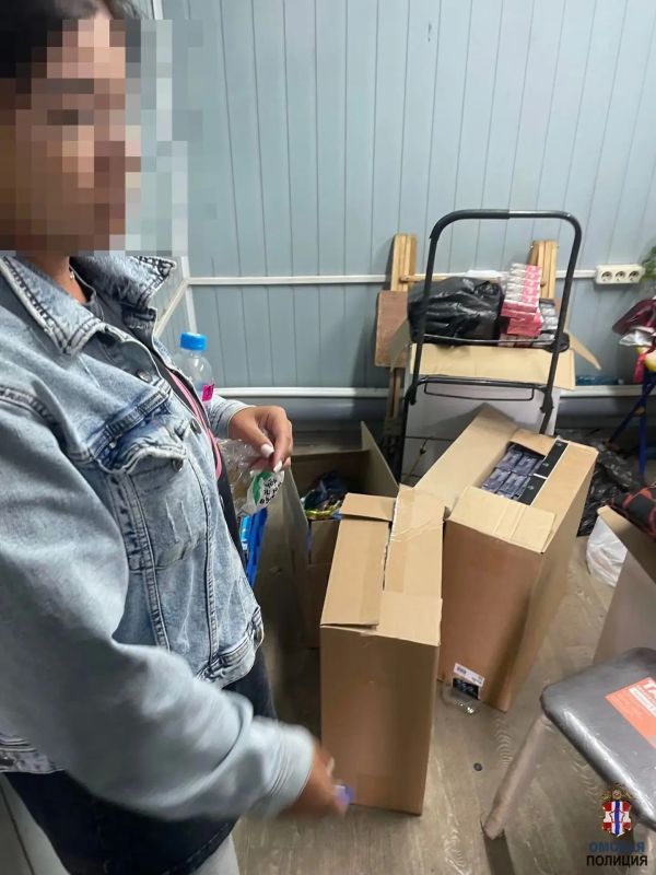 В Омске изъяли немаркированные алкоголь и сигареты на 1,9 млн рублей В Омске изъяли немаркированные алкоголь и сигареты на 1,9 млн рублей