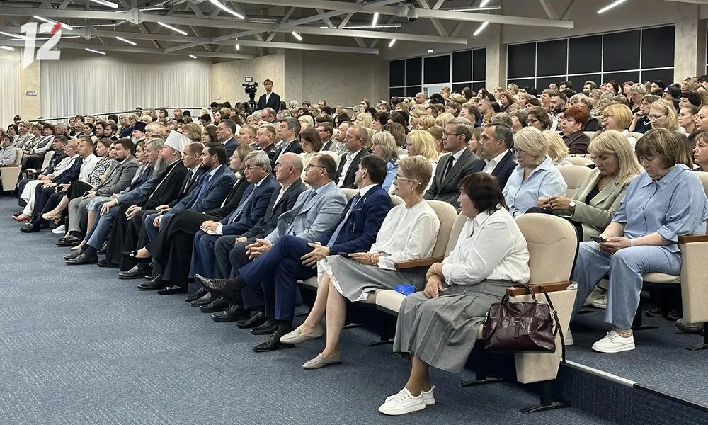 Виталий Хоценко сообщил, что зарплата учителей будет увеличена с 1 сентября Виталий Хоценко сообщил, что зарплата учителей будет увеличена с 1 сентября