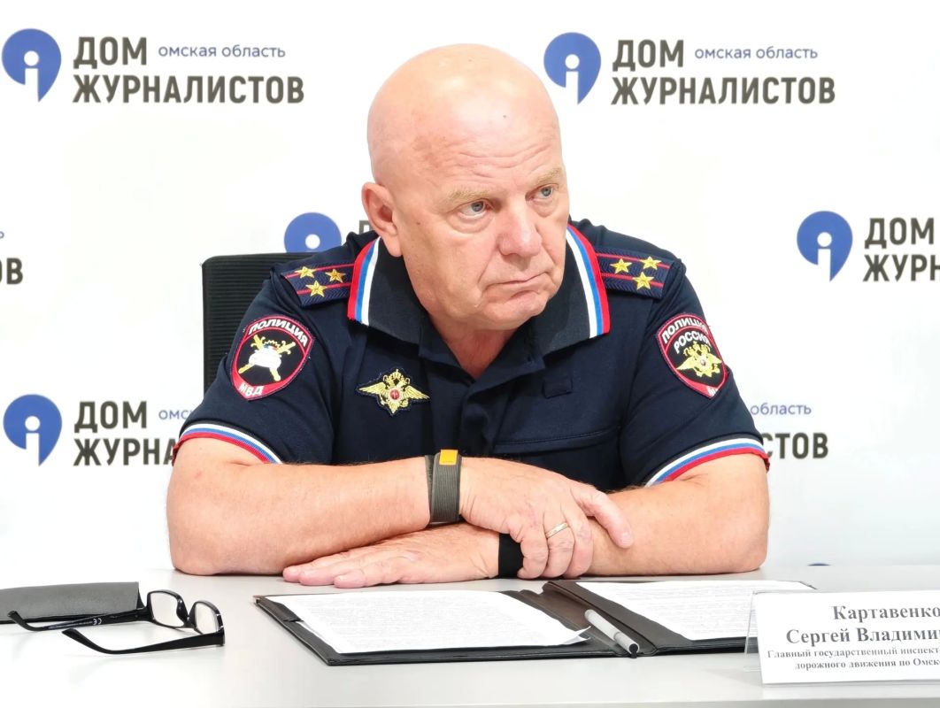 Сотрудники Госавтоинспекции призвали омичей к внимательности и строгому соблюдению ПДД в преддверии Дня знаний Сотрудники Госавтоинспекции призвали омичей к внимательности и строгому соблюдению ПДД в преддверии Дня знаний