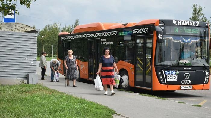 В Омске станет меньше дачных автобусов В Омске станет меньше дачных автобусов