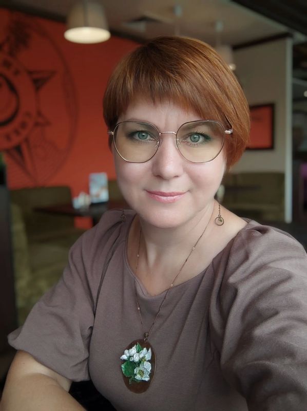 Сегодня пятница, а это значит, что Городской сад Омска снова приглашает всех на ярмарку мастеров народных промыслов