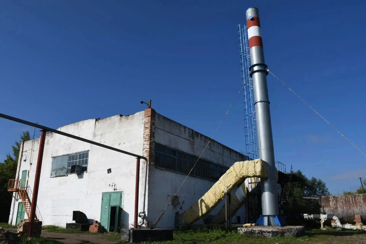 В Калачинском районе к зиме обновили более 600 теплосетей и проверили 27 котлоагрегатов В Калачинском районе к зиме обновили более 600 теплосетей и проверили 27 котлоагрегатов