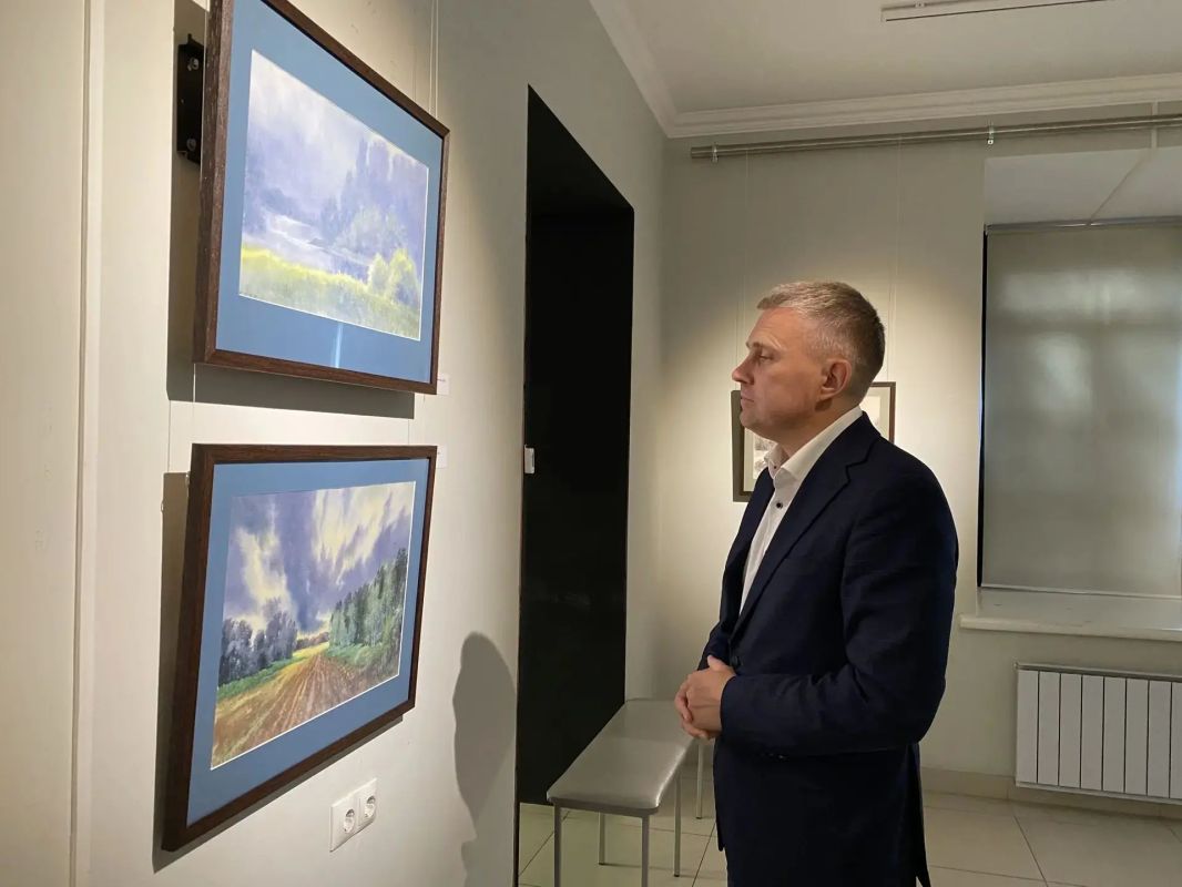 В Городском музее «Искусство Омска» открыли «Акварельный вернисаж» алтайского художника Валерия Булатова В Городском музее «Искусство Омска» открыли «Акварельный вернисаж» алтайского художника Валерия Булатова