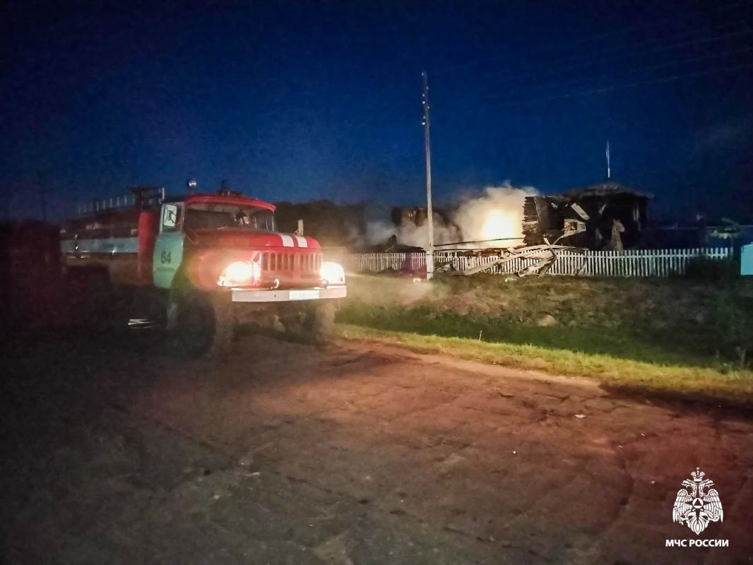 #пожарызасутки. 30 августа в 17:47 В Исилькульском районе в деревне Ночки горел частный дом #пожарызасутки. 30 августа в 17:47 В Исилькульском районе в деревне Ночки горел частный дом
