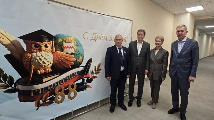 Вице-спикер Госдумы РФ Александр Жуков посетил Омск с рабочим визитом Вице-спикер Госдумы РФ Александр Жуков посетил Омск с рабочим визитом