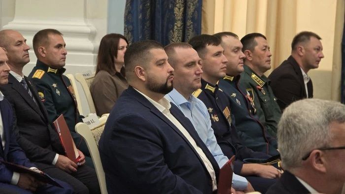 Вице-спикер Госдумы РФ Александр Жуков посетил Омск с рабочим визитом Вице-спикер Госдумы РФ Александр Жуков посетил Омск с рабочим визитом