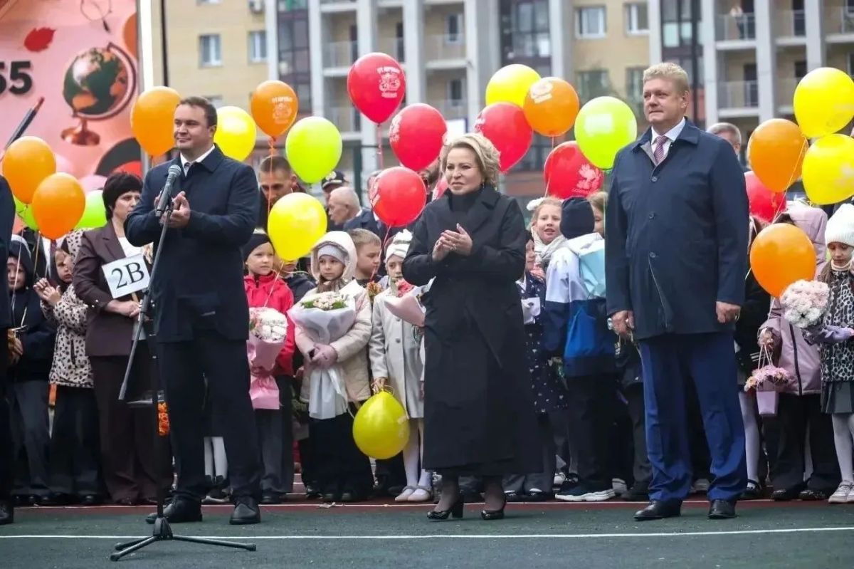 В День знаний распахнула двери школа № 155 — новое современное образовательное пространство В День знаний распахнула двери школа № 155 — новое современное образовательное пространство