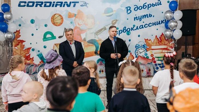 Дети сотрудников омских шинников получили подарки к 1 сентября Дети сотрудников омских шинников получили подарки к 1 сентября