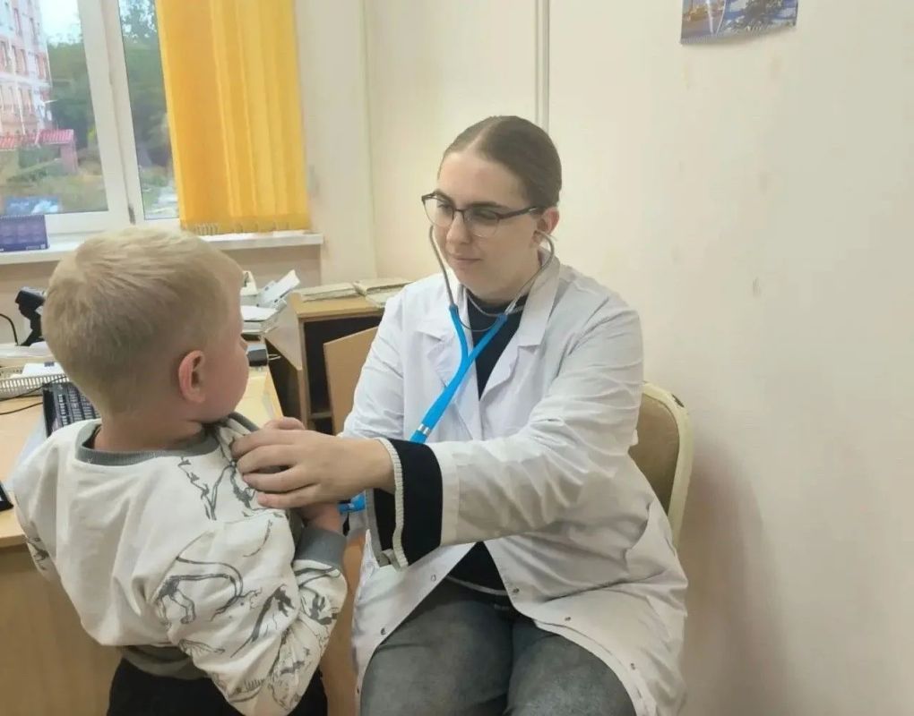 В Тюкалинской центральной районной больнице начинает профессиональную деятельность новый специалист — врач-педиатр Риве Валерия Александровна В Тюкалинской центральной районной больнице начинает профессиональную деятельность новый специалист — врач-педиатр Риве Валерия Александровна