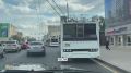 На Красном пути встали троллейбусы