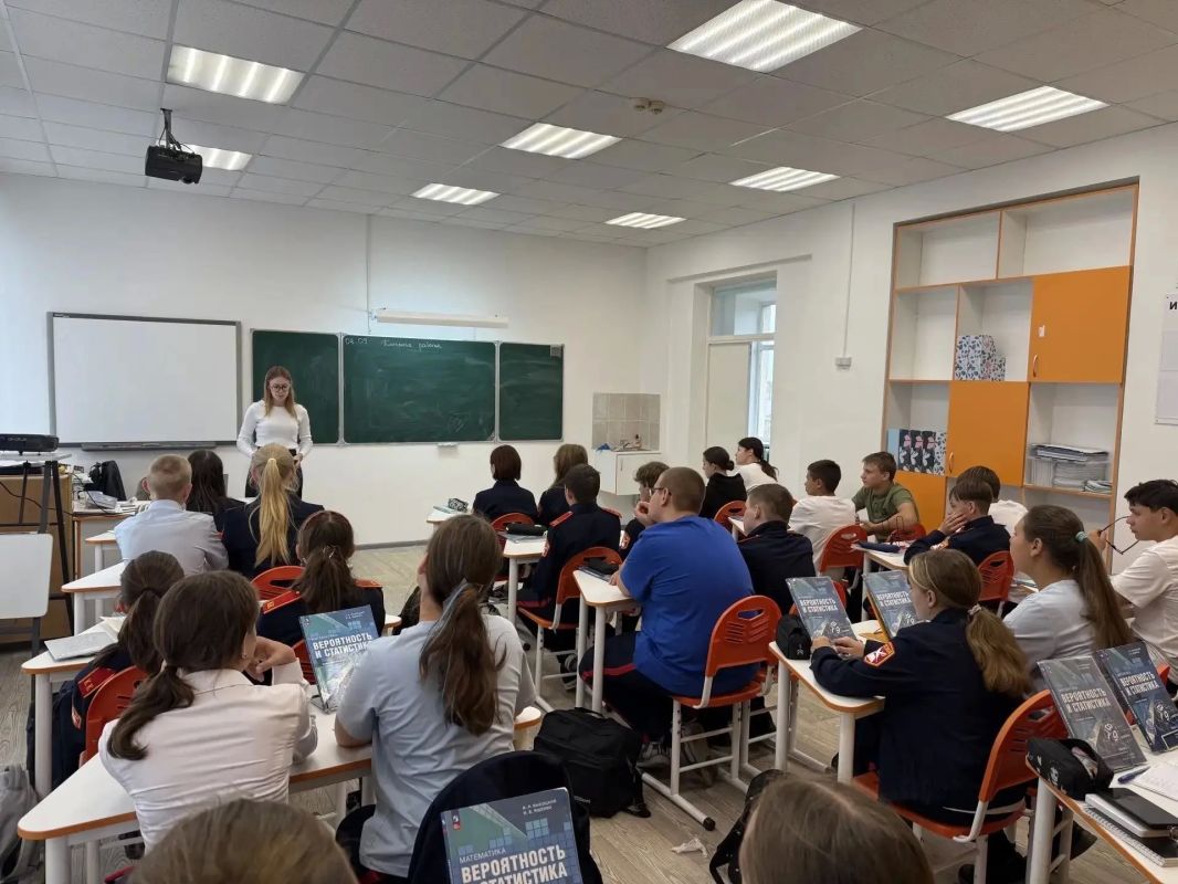 Следователи следственного управления провели профилактические занятия в профильных кадетских классах Следователи следственного управления провели профилактические занятия в профильных кадетских классах