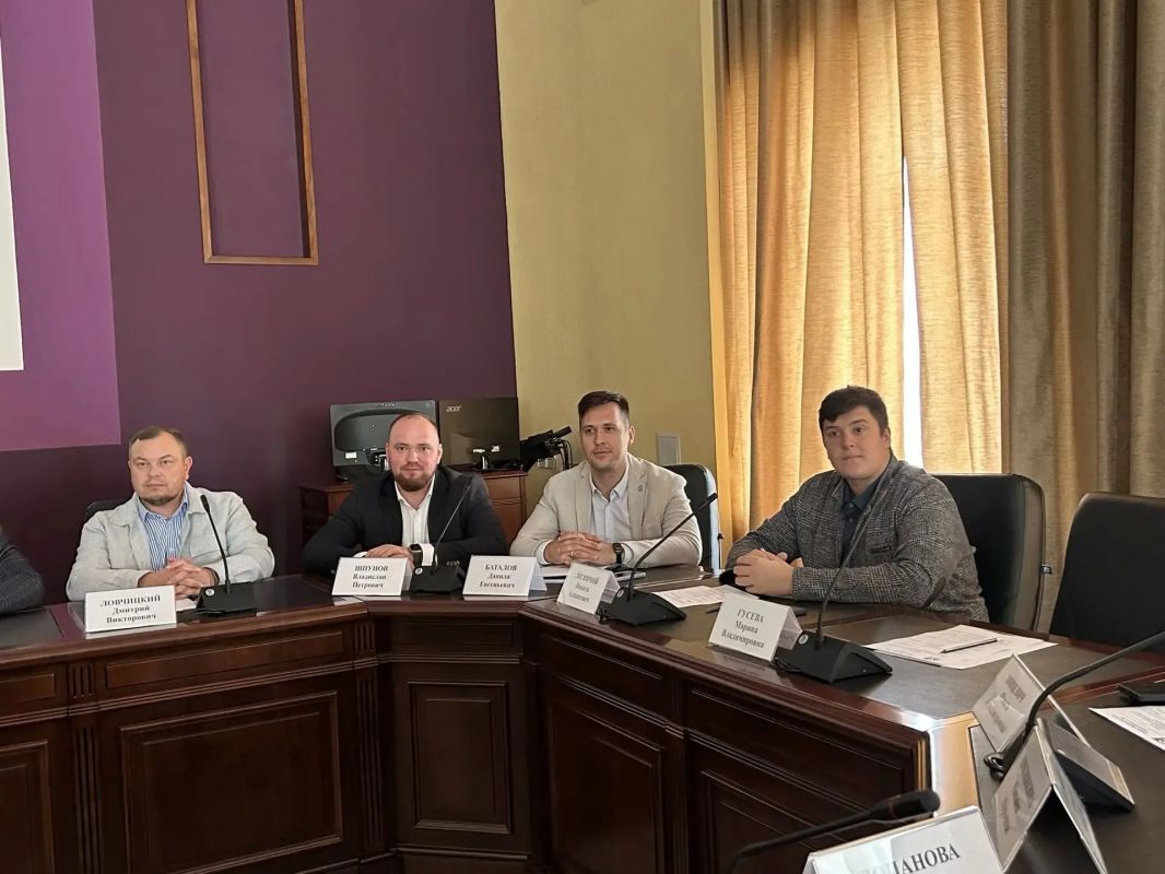 Члены МИК рассказали, как трансформируют пассивность молодежи в гражданскую активность Члены МИК рассказали, как трансформируют пассивность молодежи в гражданскую активность