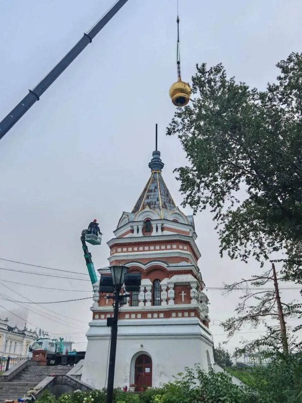 На Серафимо-Алексеевской часовне установлен обновленный купол На Серафимо-Алексеевской часовне установлен обновленный купол
