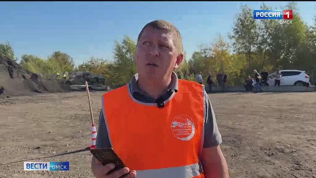 Омские дорожники устроили профессиональные гонки