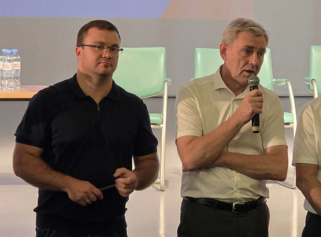 Первые лица региона посетили Исилькульский и Москаленский районы Омской области Первые лица региона посетили Исилькульский и Москаленский районы Омской области