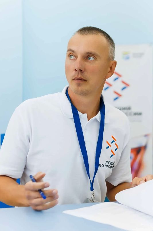 Омский каменщик Александр Дорошенко вошёл в тройку лучших на Всероссийском конкурсе «Лучший по профессии», сообщает Кадровый центр Омской области Омский каменщик Александр Дорошенко вошёл в тройку лучших на Всероссийском конкурсе «Лучший по профессии», сообщает Кадровый центр Омской области