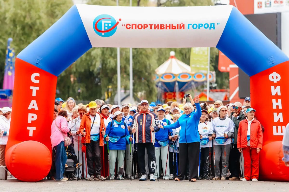 Более 650 человек вышли на старт фестиваля «Шагаем к долголетию!» Более 650 человек вышли на старт фестиваля «Шагаем к долголетию!»