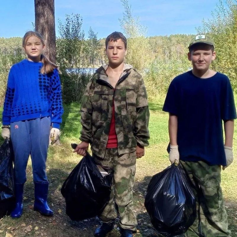 Школьное лесничество «Росток» поучаствовало во Всероссийской акции «Вода России»