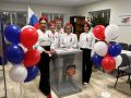 Избирателей в Таврическом встретили в кокошниках