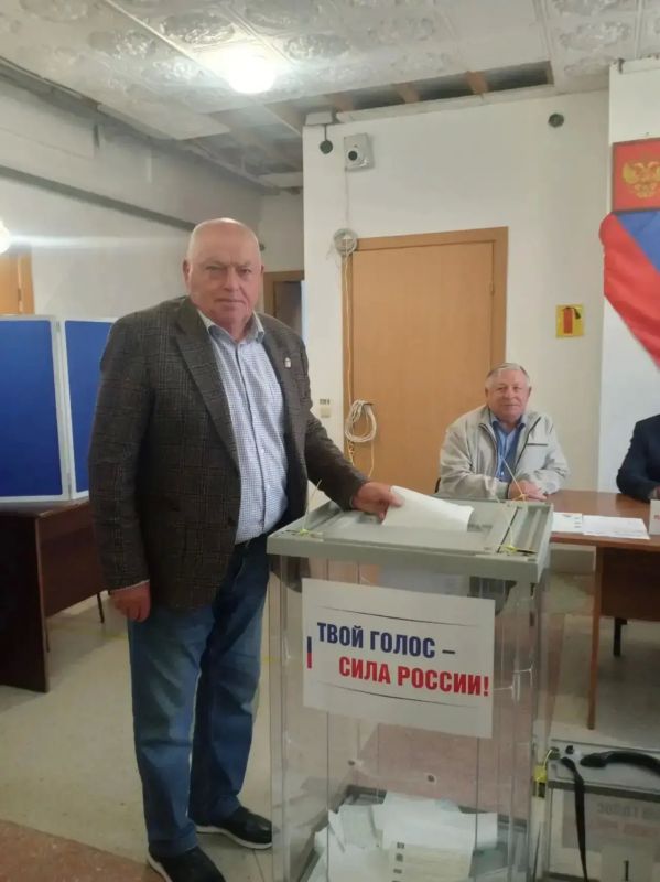 В Омской области продолжается голосование на выборах депутатов Госдумы и Законодательного Собрания В Омской области продолжается голосование на выборах депутатов Госдумы и Законодательного Собрания