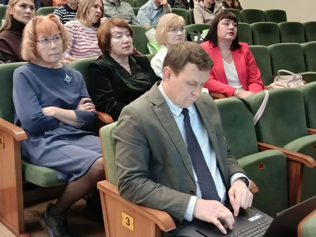 В Омске прошла Межрегиональная научно-образовательная конференция, посвященная 25-летию кафедры анестезиологии и реаниматологии ОмГМУ В Омске прошла Межрегиональная научно-образовательная конференция, посвященная 25-летию кафедры анестезиологии и реаниматологии ОмГМУ
