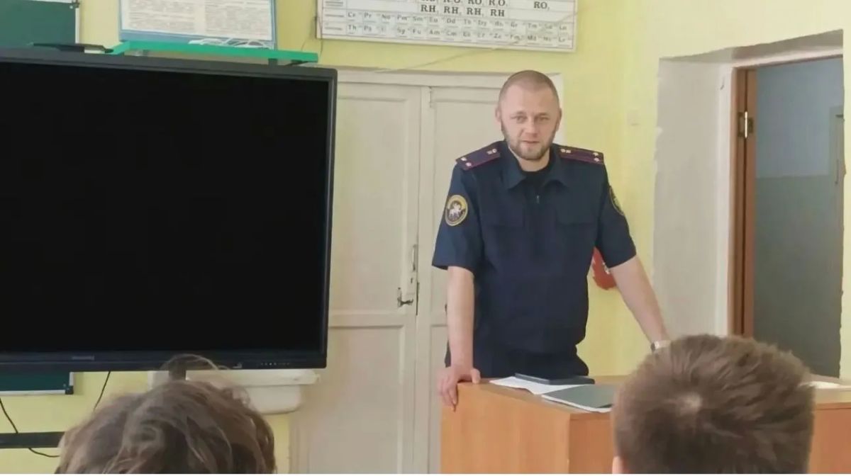 Офицеры следственного управления провели встречи с учащимися профильных кадетских классов Офицеры следственного управления провели встречи с учащимися профильных кадетских классов