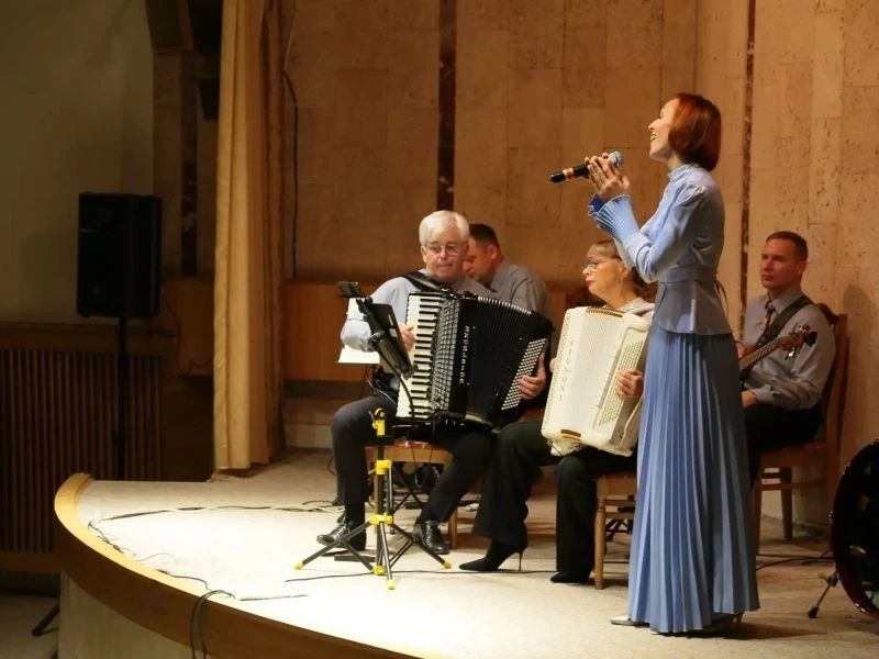 Камерный ансамбль «Мюзет» выступил на «Библиокараване» Камерный ансамбль «Мюзет» выступил на «Библиокараване»