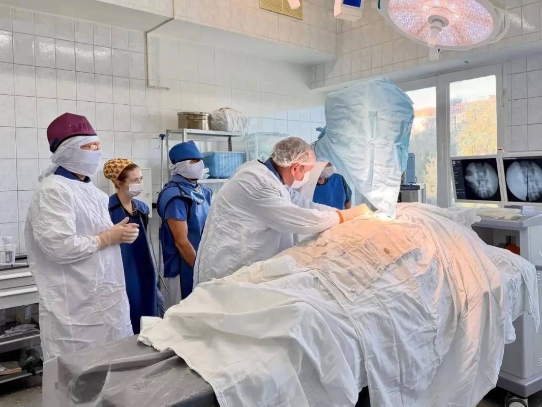 В Омске впервые провели операцию по спинальной нейростимуляции